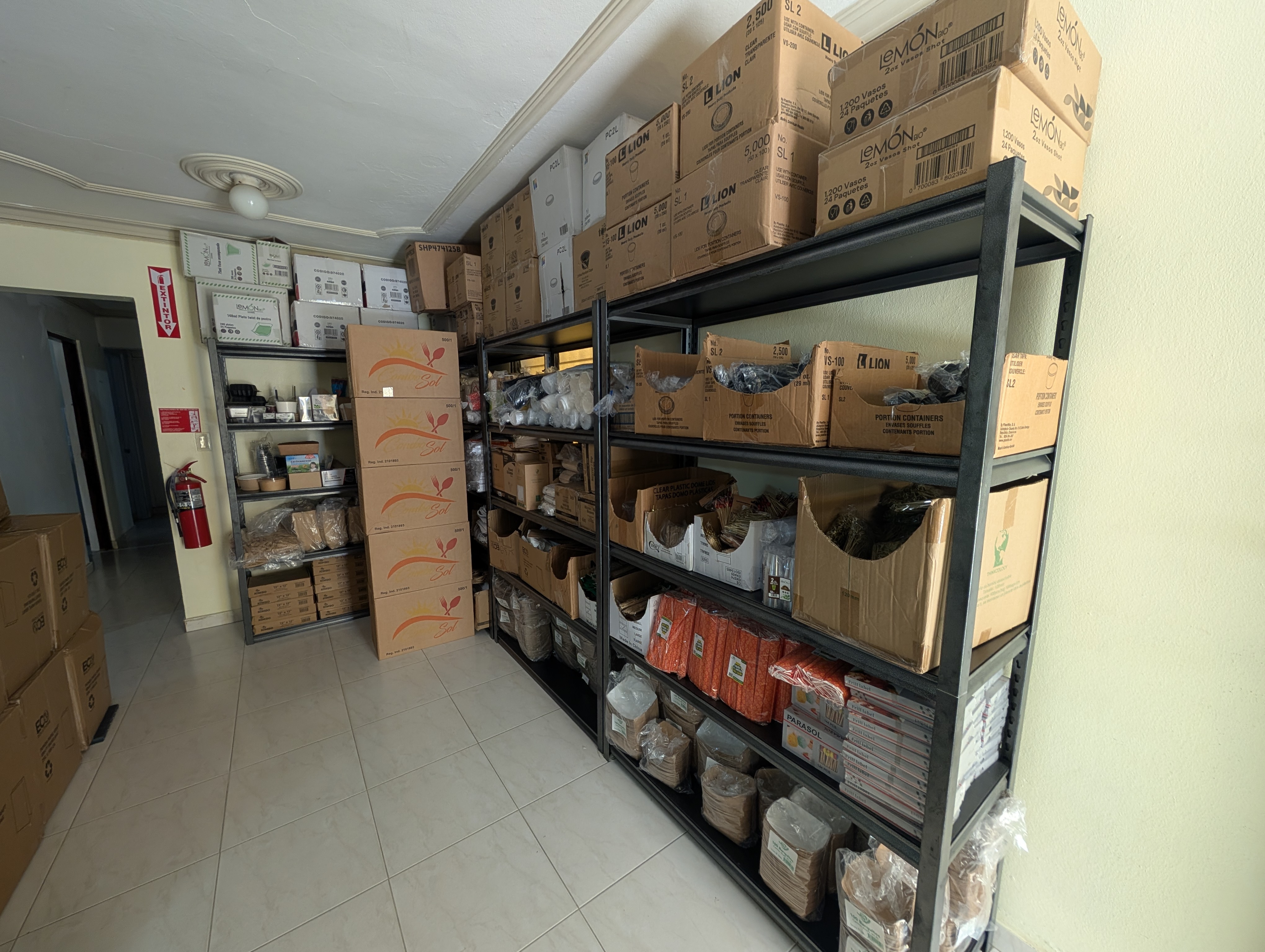 Stock de cajas y empaques
